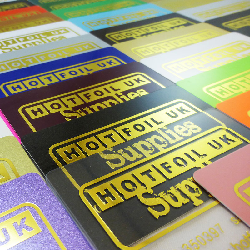 Solid Core Plastic - 100 Cards